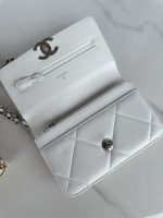 chanel ap3267 19 wallet on chain woc shiny lambskin white 17 luxibags.ru .jpg
