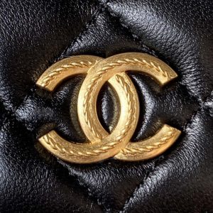 chanel ap3385 woc flap phone holder with chain lambskin black gold 003 luxibags.ru .jpg