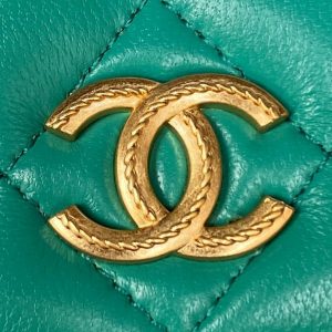 chanel ap3385 woc flap phone holder with chain lambskin green gold 003 luxibags.ru .jpg