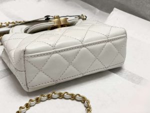 chanel ap345 shiny aged calfskin gold tone metal white 005 luxibags.ru .jpg