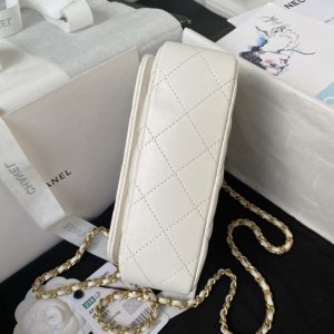 chanel ap3484 clutch with chain shiny lambskin gold tone metal white 005 luxibags.ru .jpg