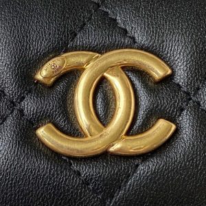 chanel ap3512 flap phone holder with chain lambskin imitation pearls enamel gold black 003 luxibags.ru .jpg
