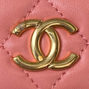 chanel ap3513 woc clutch with chain lambskin imitation pearls enamel gold pink 003 luxibags.ru .jpg
