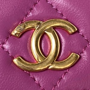 chanel ap3513 woc clutch with chain lambskin imitation pearls enamel gold purple 003 luxibags.ru .jpg