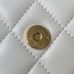 chanel ap3513 woc clutch with chain lambskin imitation pearls enamel gold white 009 luxibags.ru .jpg