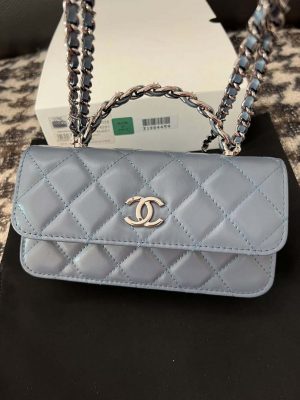 chanel ap3566 clutch with chain blue shiny crumpled calfskin strass ruthenium finish metal 09 luxibags.ru .jpg