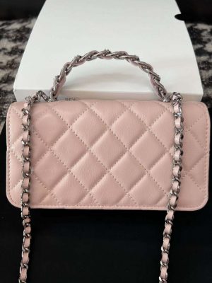 chanel ap3566 clutch with chain pink shiny crumpled calfskin strass ruthenium finish metal 04 luxibags.ru .jpg