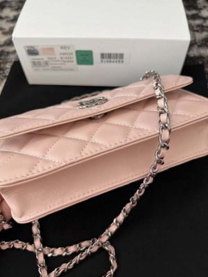 chanel ap3566 clutch with chain pink shiny crumpled calfskin strass ruthenium finish metal 05 luxibags.ru .jpg