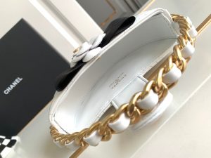 chanel ap3584 pouch mixed fibers calfskin gold tone metal white 008 luxibags.ru .jpg