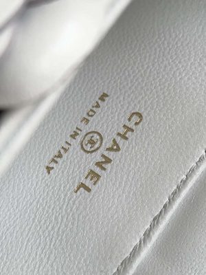chanel ap3584 pouch mixed fibers calfskin gold tone metal white 009 luxibags.ru .jpg