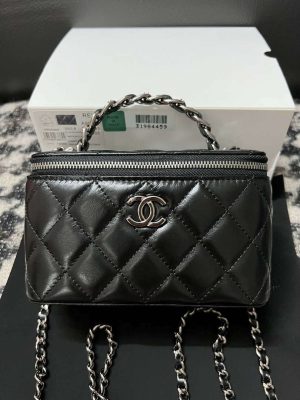chanel ap3593 shiny crumpled calfskin strass ruthenium finish metal black 01 luxibags.ru .jpg