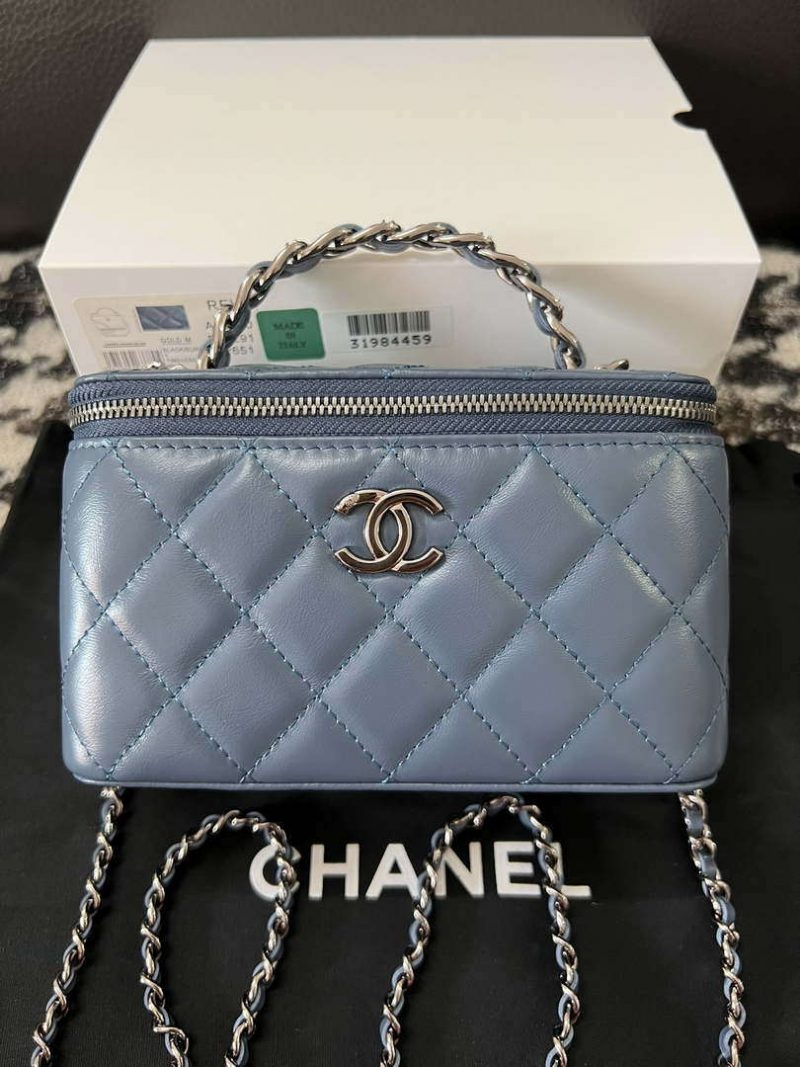 chanel ap3593 shiny crumpled calfskin strass ruthenium finish metal blue 01 luxibags.ru .jpg