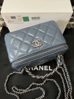chanel ap3593 shiny crumpled calfskin strass ruthenium finish metal blue 03 luxibags.ru .jpg