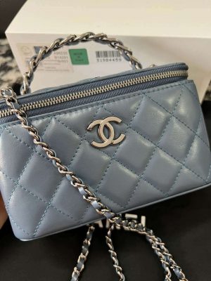 chanel ap3593 shiny crumpled calfskin strass ruthenium finish metal blue 05 luxibags.ru .jpg