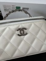 chanel ap3593 shiny crumpled calfskin strass ruthenium finish metal white 09 luxibags.ru .jpg