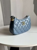 chanel ap3647 23k small hobo bag lambskin gold metal navy blue 003 luxibags.ru .jpg
