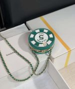 chanel ap3704 clutch with chain lambskin enamel gold tone metal green white 001 luxibags.ru .jpg