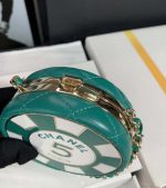 chanel ap3704 clutch with chain lambskin enamel gold tone metal green white 003 luxibags.ru .jpg