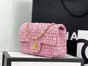 chanel as1116 small flap bag woolen a69900 pink 002 luxibags.ru .jpg