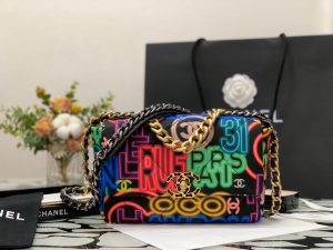 chanel as1160 chanel 19 handbag flap graffiti print vintage gold 002 luxibags.ru .jpg