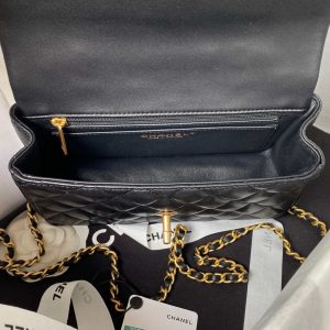 Wholesale replica highest quality luxury handbags, clothing, shoes, jewelry, etc. in cheaper price! Up to 70% discount now. Quality Guarantee!