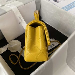 Wholesale replica highest quality luxury handbags, clothing, shoes, jewelry, etc. in cheaper price! Up to 70% discount now. Quality Guarantee!
