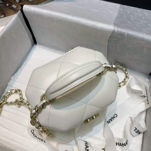 chanel as2630 small vanity case lambskin gold tone metal white 004 luxibags.ru .jpg