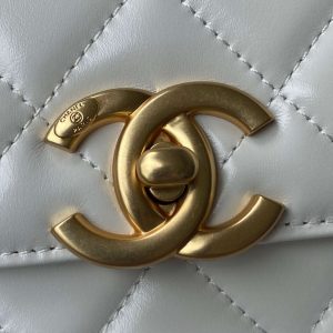 chanel as2649 woc wallet on chain with gold charm small vintage calfskin bag white 003 luxibags.ru .jpg