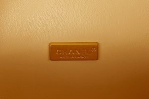 chanel as3066 small vanity case lambskin gold tone metal apricot 09 luxibags.ru .jpg