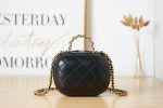 chanel as3066 small vanity case lambskin gold tone metal black 05 luxibags.ru .jpg