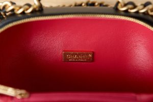 chanel as3066 small vanity case lambskin gold tone metal black 09 luxibags.ru .jpg