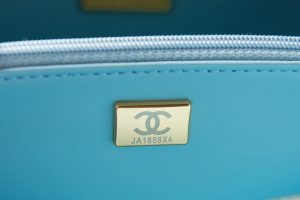 chanel as3066 small vanity case lambskin gold tone metal blue 08 luxibags.ru .jpg