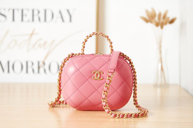 chanel as3066 small vanity case lambskin gold tone metal pink 01 luxibags.ru .jpg