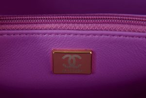 chanel as3066 small vanity case lambskin gold tone metal purple 08 luxibags.ru .jpg
