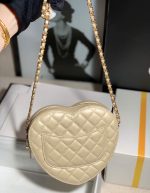 chanel as3191 large heart bag lambskin gold 002 luxibags.ru .jpg