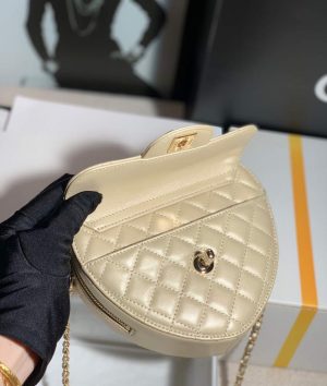 chanel as3191 large heart bag lambskin gold 008 luxibags.ru .jpg