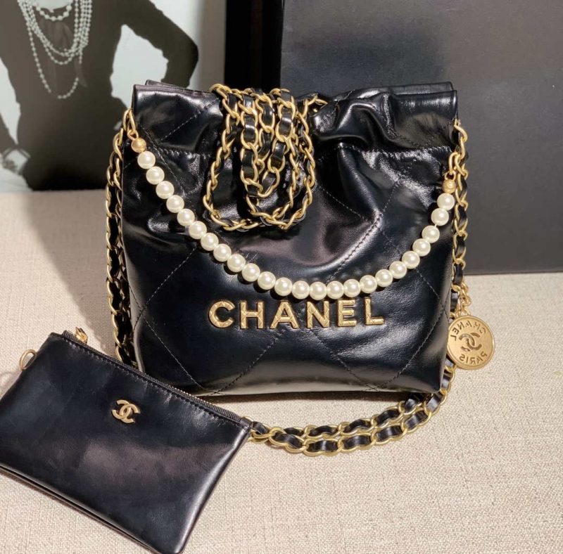 chanel as3260 22 mini handbag calfskin pearl chain black with gold 001 luxibags.ru .jpg