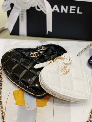 chanel as3295 heart clutch with chain lambskin gold tone metal black and white 002 luxibags.ru .jpg