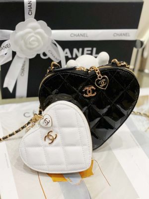 chanel as3295 heart clutch with chain lambskin gold tone metal black and white 004 luxibags.ru .jpg