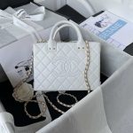 chanel as3345 vanity case calfskin gold tone metal white 001 luxibags.ru .jpg