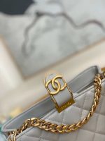 chanel as3476 hobo handbag lambskin light grey 004 luxibags.ru .jpg