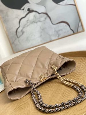 chanel as3519 chanel19 shopping bag shiny lambskin brown 005 luxibags.ru .jpg