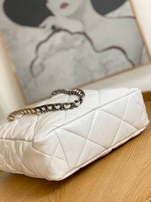 chanel as3519 chanel19 shopping bag shiny lambskin white 009 luxibags.ru .jpg