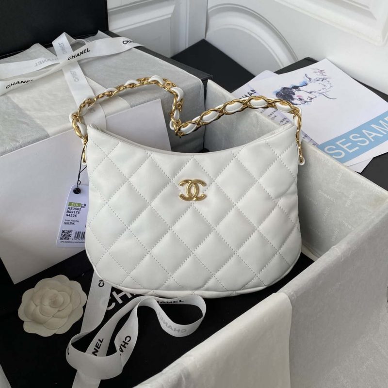 chanel as3562 ssmall hobo handbag lambskin white 001 luxibags.ru .jpg
