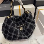 chanel as3564 maxi hobo bag wool tweed gold tone metal black gray 001 luxibags.ru .jpg