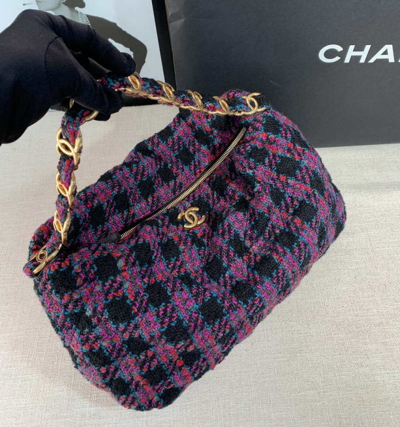 chanel as3564 maxi hobo bag wool tweed gold tone metal purple 001 luxibags.ru .jpg
