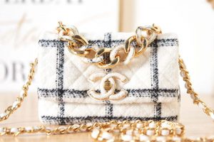 chanel as3611 small flap bag wool tweed gold tone metal white 002 luxibags.ru .jpg