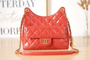 chanel as3690 hobo handbag shiny crumpled calfskin gold tone metal red 002 luxibags.ru .jpg
