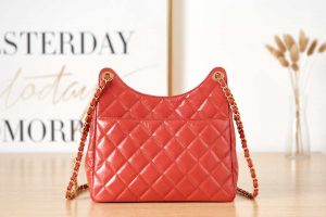 chanel as3690 hobo handbag shiny crumpled calfskin gold tone metal red 004 luxibags.ru .jpg