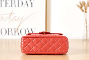 chanel as3690 hobo handbag shiny crumpled calfskin gold tone metal red 007 luxibags.ru .jpg